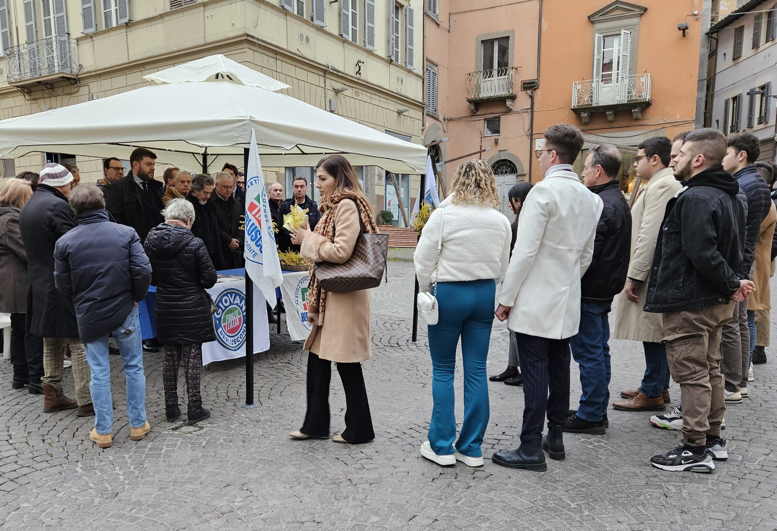 Forza Italia e Azzurro Donna Riuniti a Piazza delle Erbe in Occasione della Giornata Internazionale dei Diritti della Donna